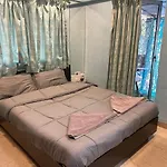 Room With A Balcony At Carters